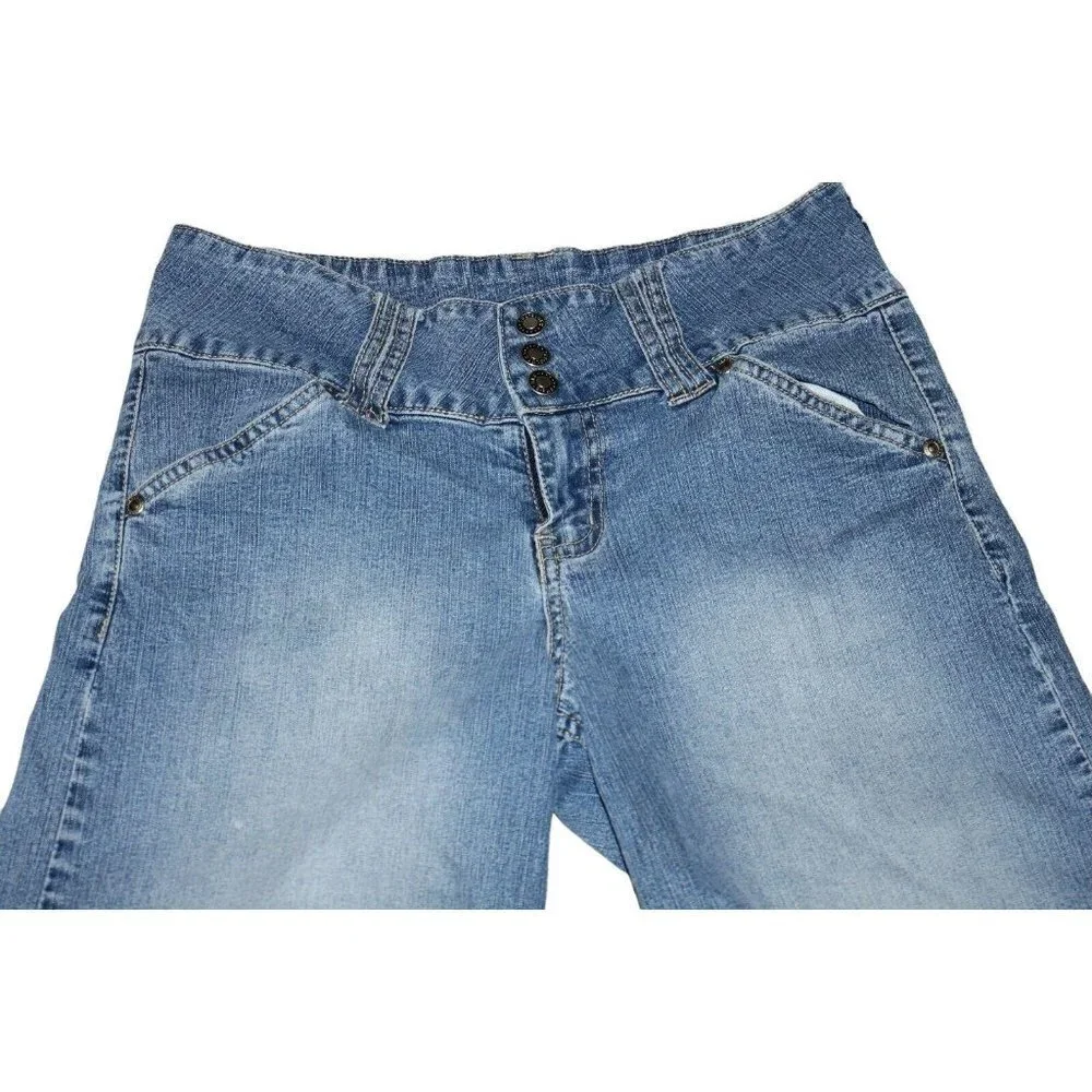 The Blues Capri Denim Size 3/4 Faded‎ Wash 3 Button Snaps